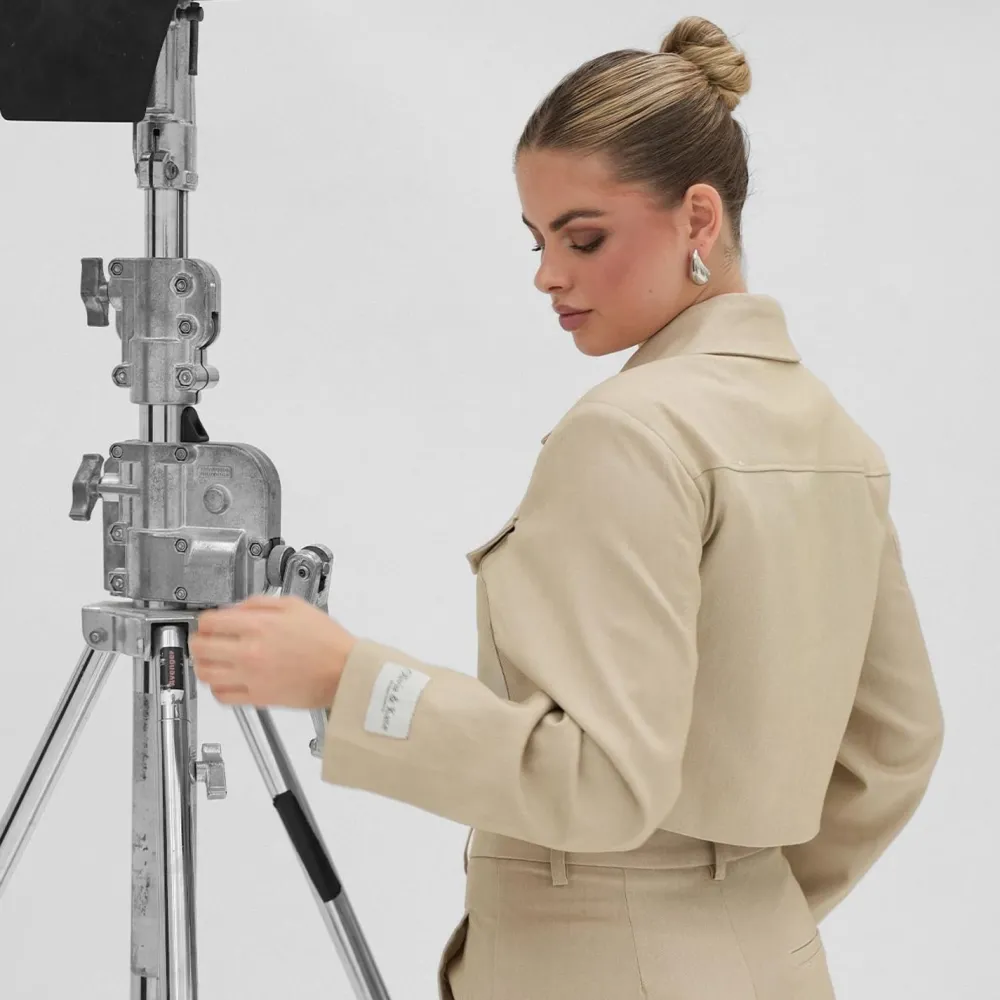 Olivia & Kate Jassen-Beige Studio Cropped-Jasje