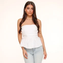 Olivia & Kate Tops-Witte Strapless Ruffel-Top