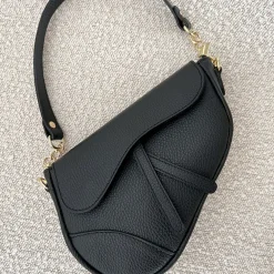 Olivia & Kate Tassen-Zwarte Leren Saddle-Tas